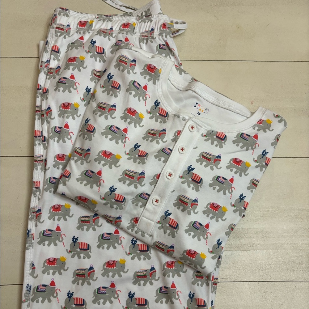 Roller Rabbit Long sleeve/long pant pajamas. Never worn. Elephant pattern.